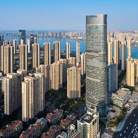 Hilton Changsha Riverside Экстерьер фото