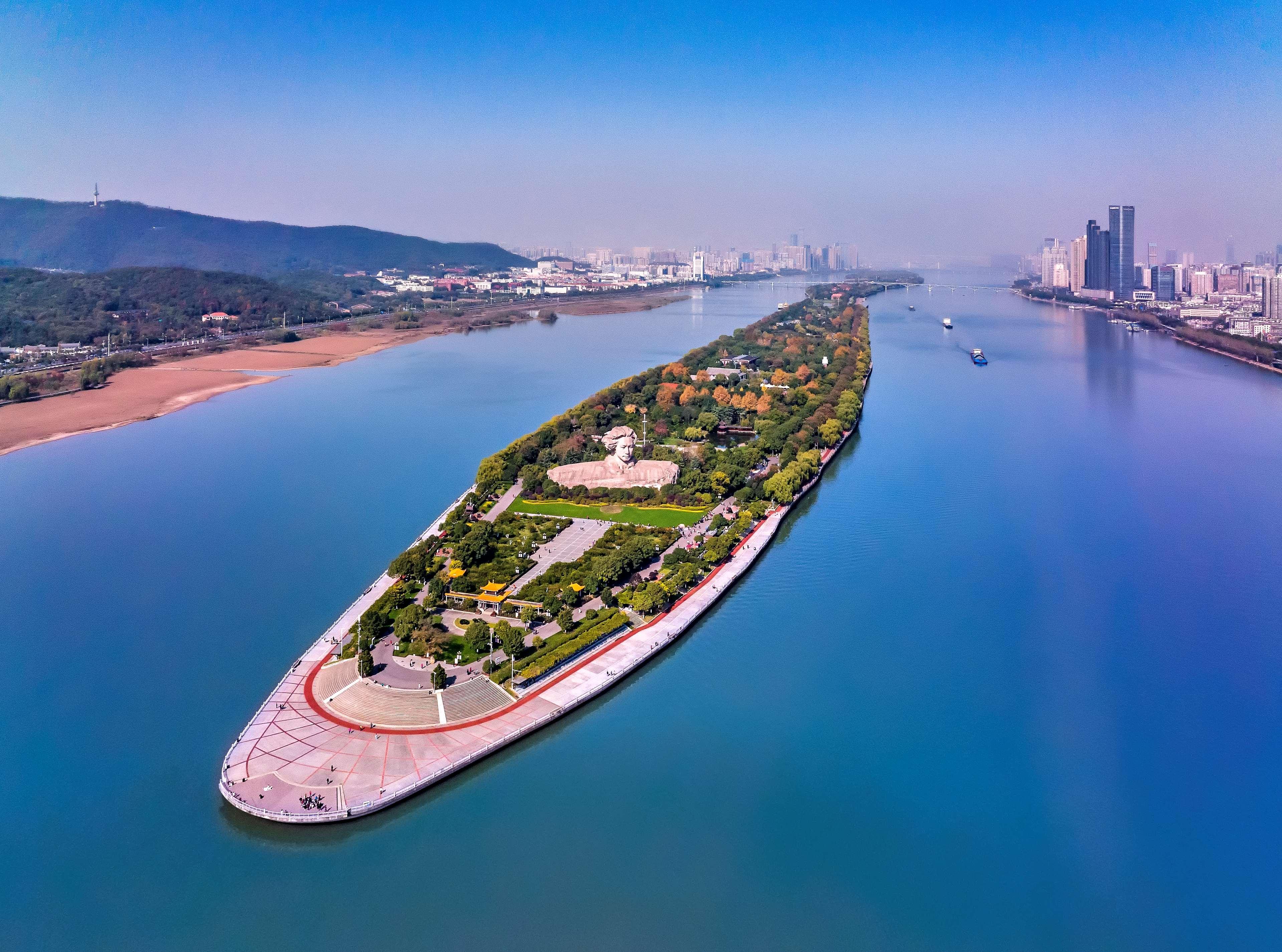 Hilton Changsha Riverside Экстерьер фото