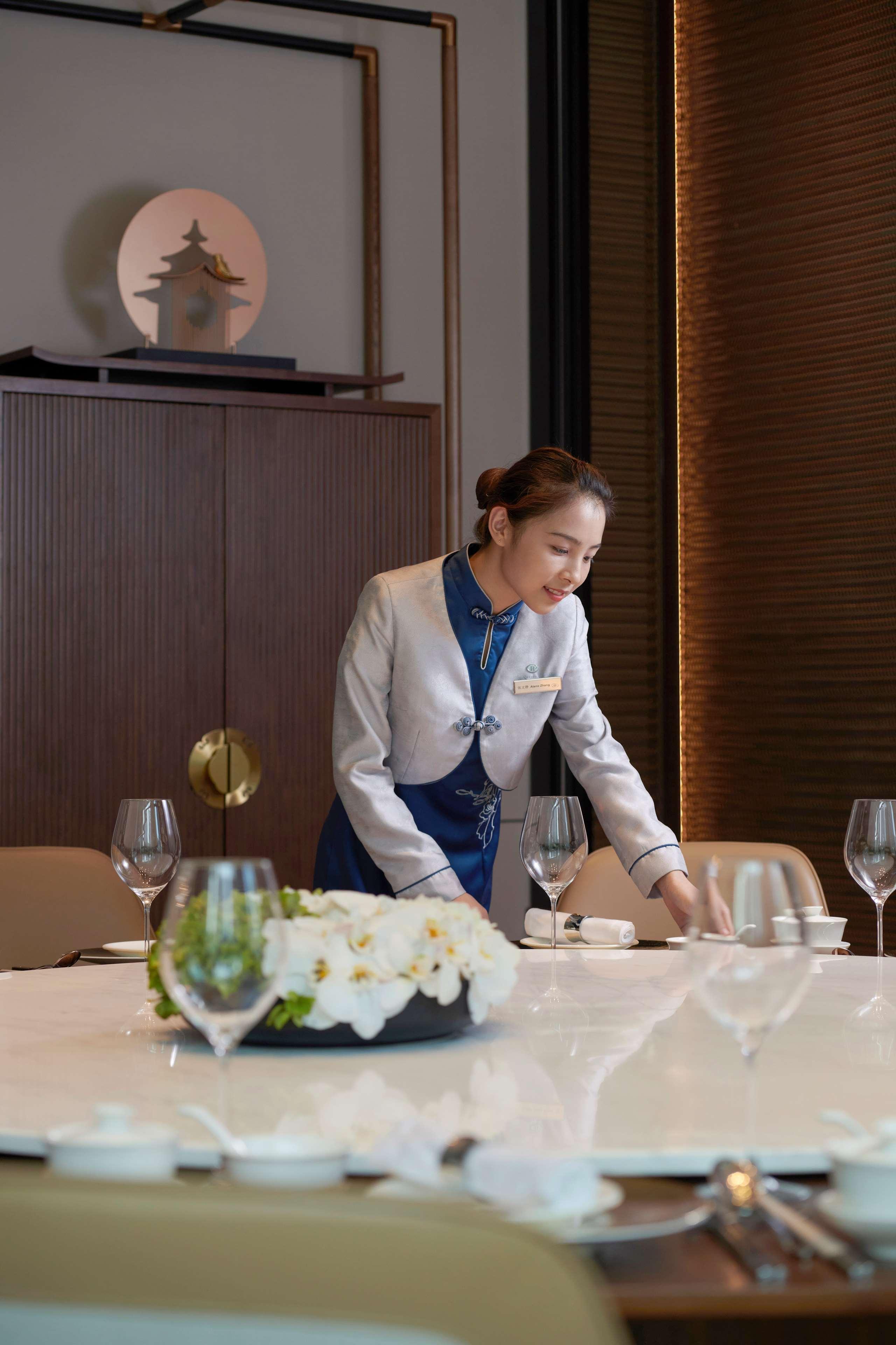 Hilton Changsha Riverside Экстерьер фото