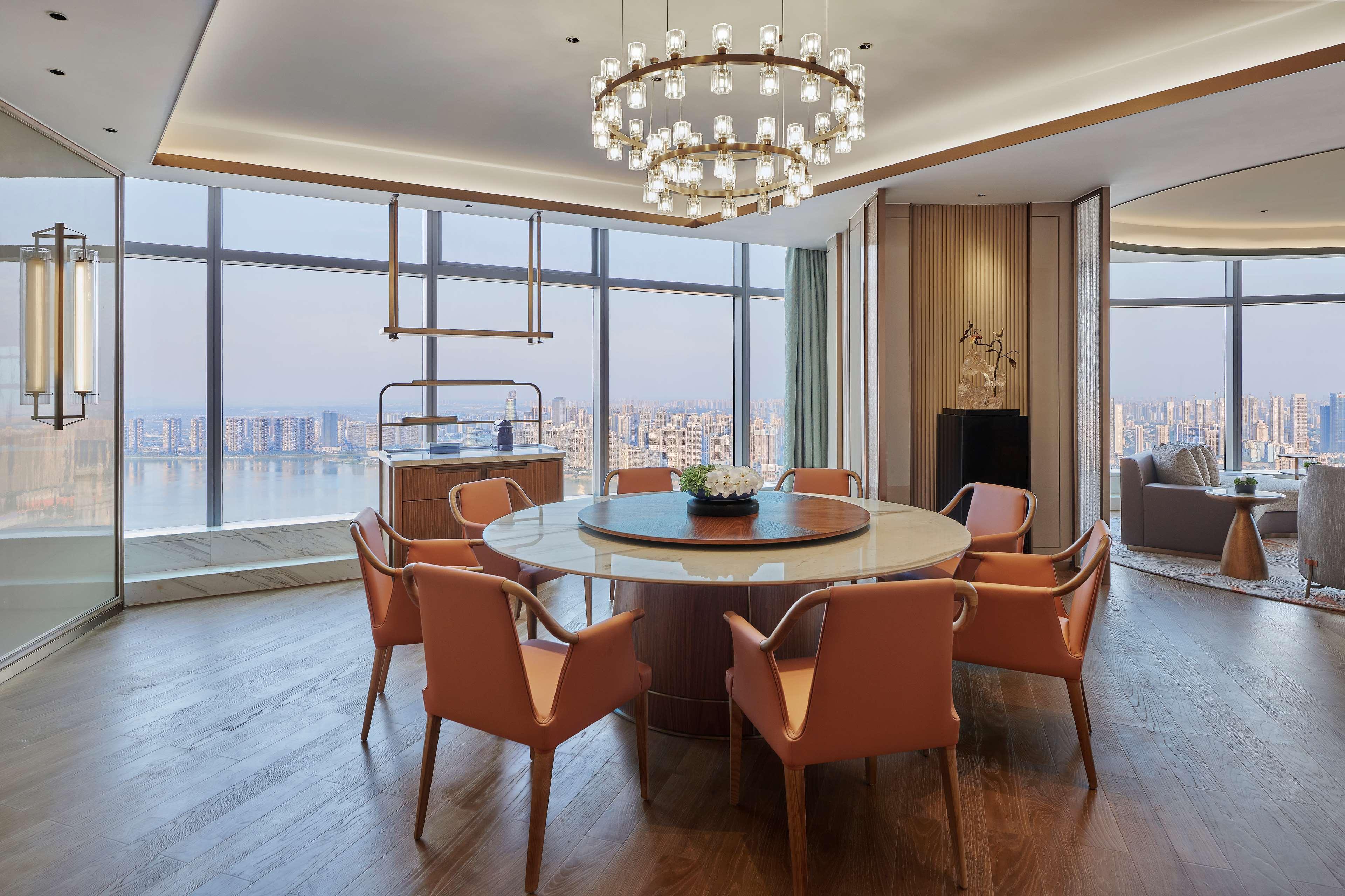 Hilton Changsha Riverside Экстерьер фото