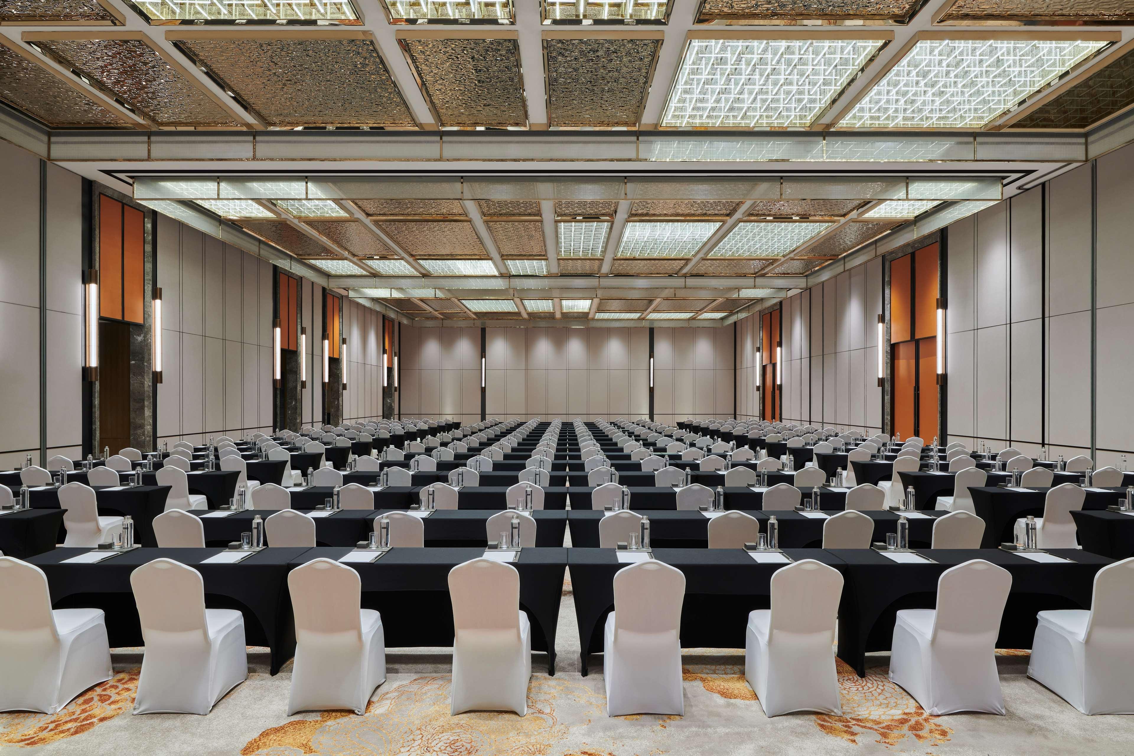 Hilton Changsha Riverside Экстерьер фото