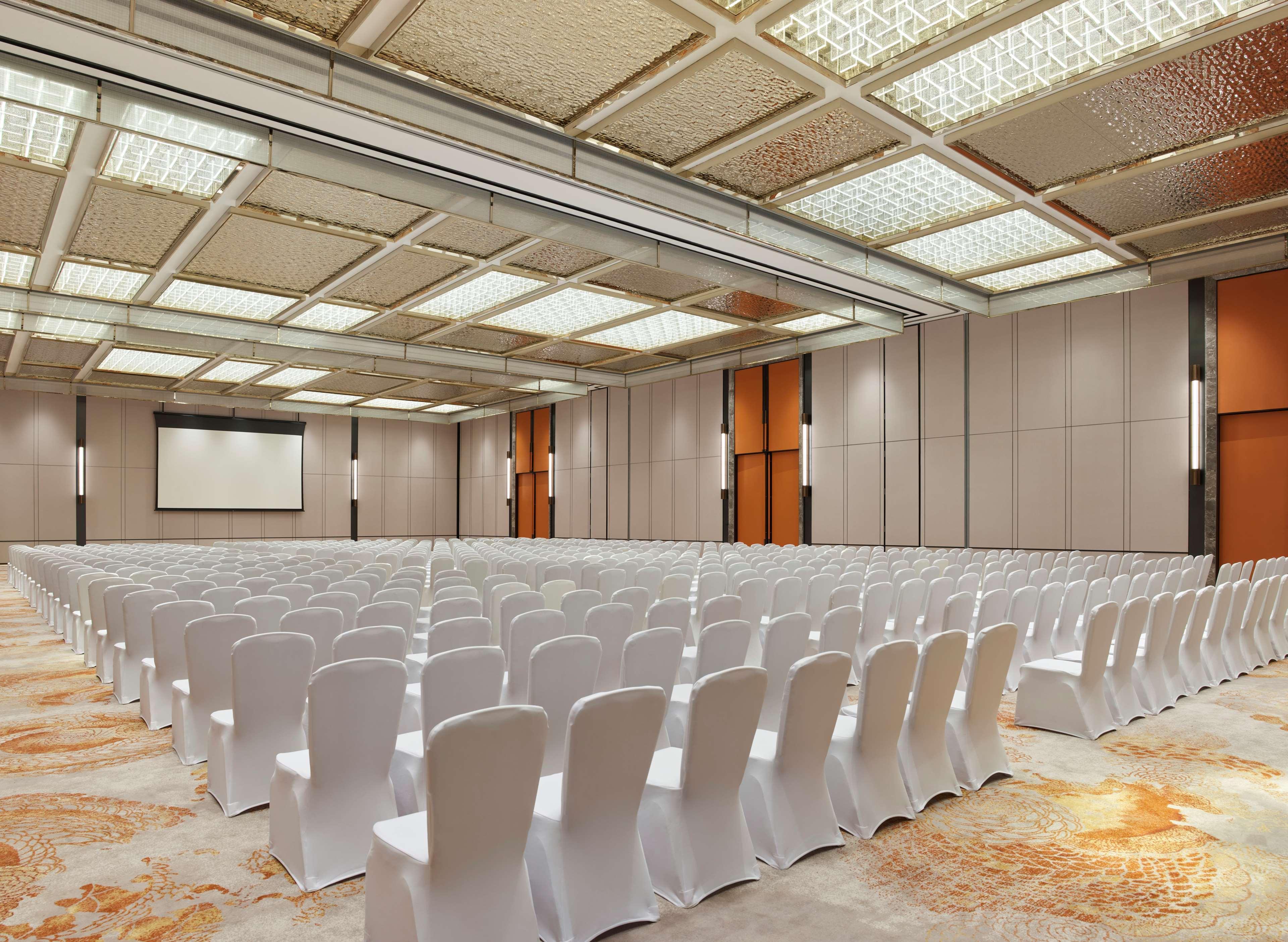Hilton Changsha Riverside Экстерьер фото