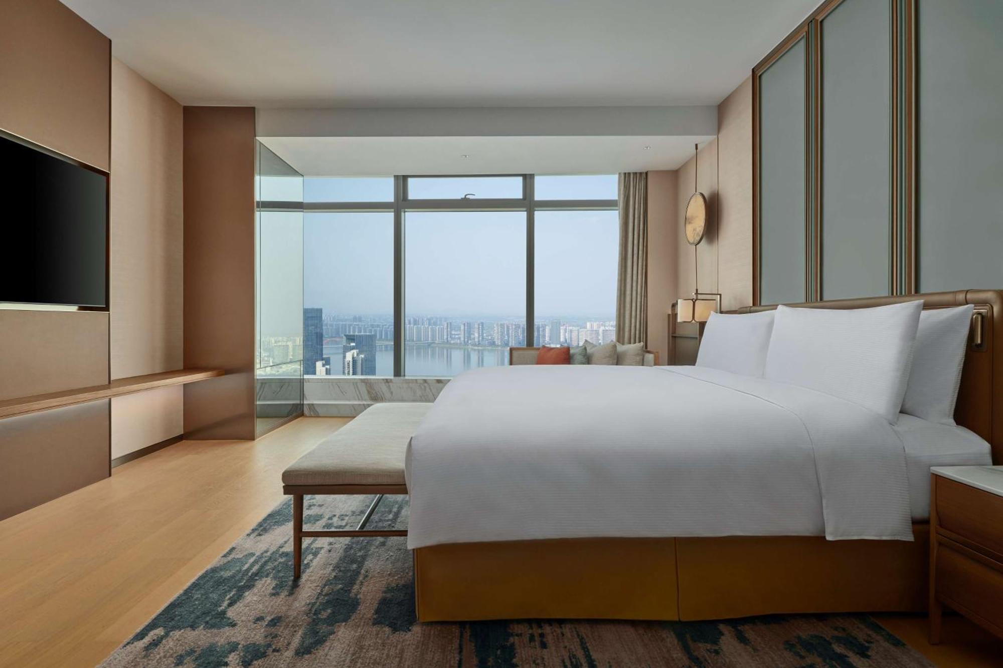 Hilton Changsha Riverside Экстерьер фото