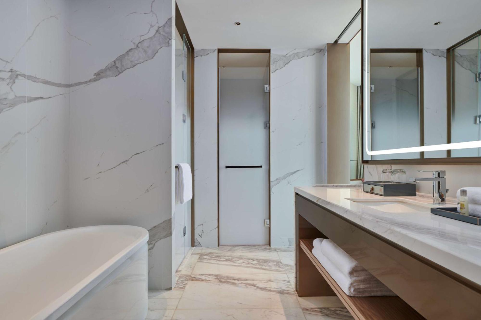 Hilton Changsha Riverside Экстерьер фото