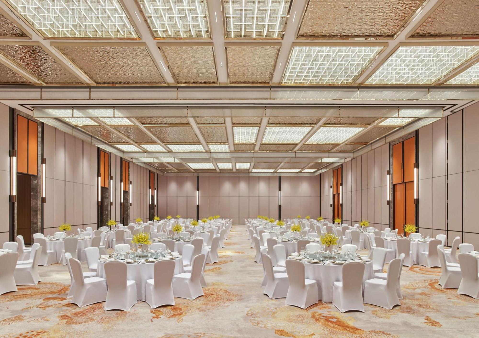 Hilton Changsha Riverside Экстерьер фото
